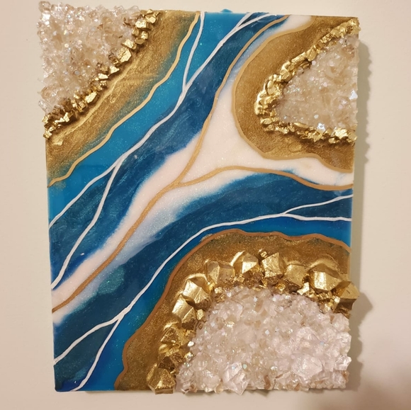 **Sold** Wall Art - Geode art piece (Resin) - Picture 5 of 6